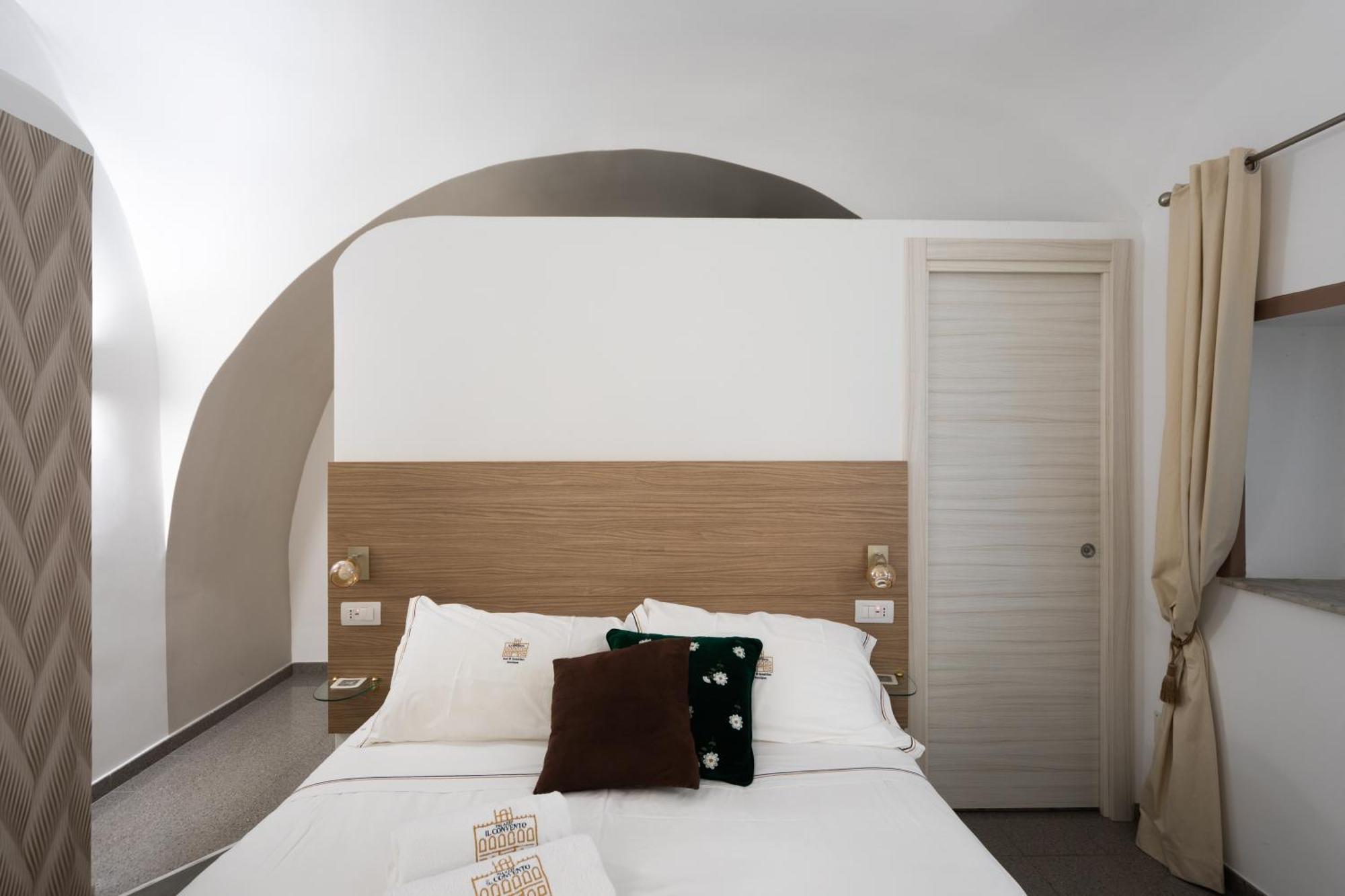 Hotel Palazzo il Convento Napoli Esterno foto
