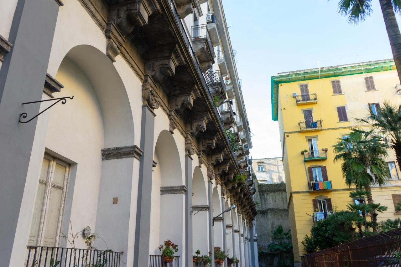 Hotel Palazzo il Convento Napoli Esterno foto
